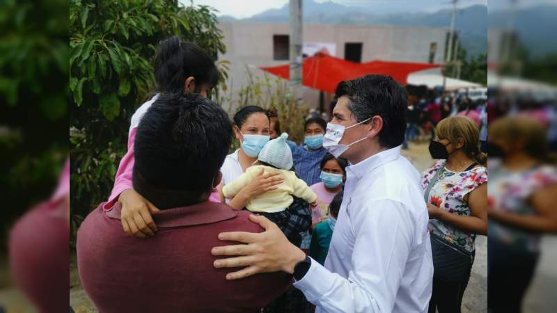 Continúa el recorrido del candidato Toño Ixtláhuac por toda la geografía zitacuarense
