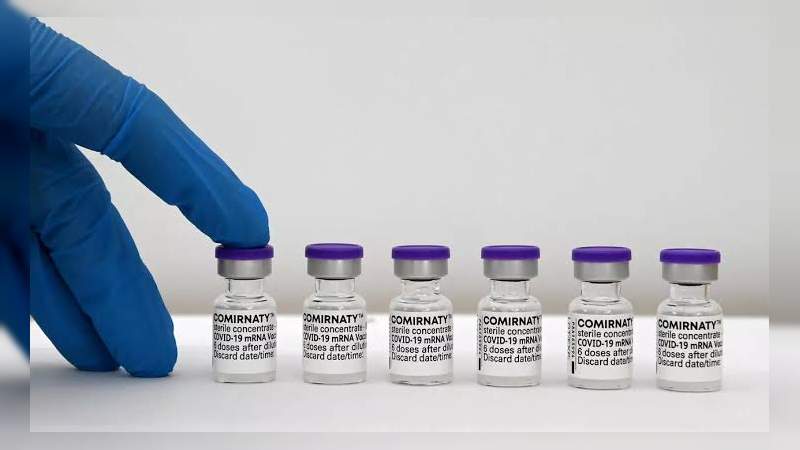 En Italia joven recibe por error 6 dosis de la vacuna anticovid de Pfizer 