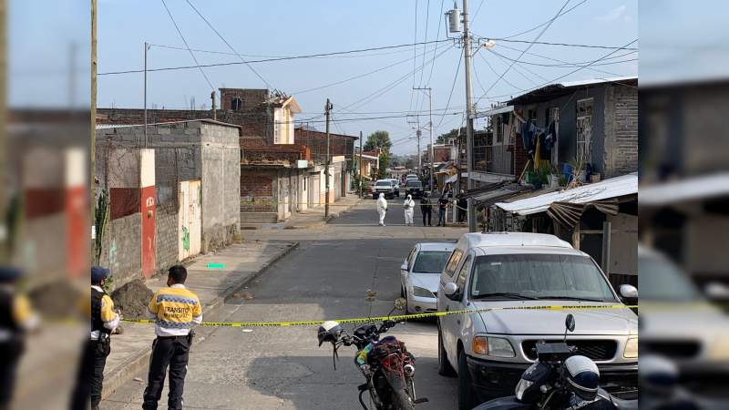 Ataque armado en local de maquinitas de Uruapan, deja un hombre y una mujer muertos 