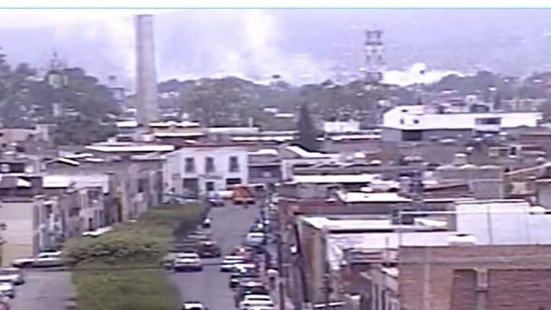 Se registra incendio en la unidad deportiva Miguel Hidalgo de Morelia, Michoacán 