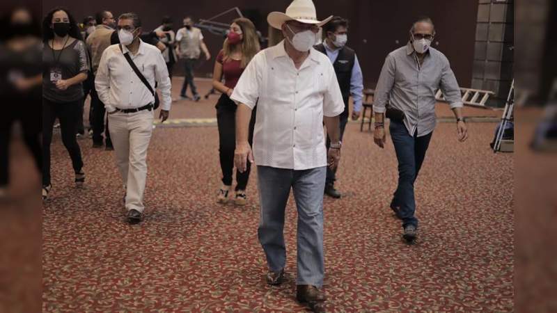 Hipólito Mora propone a los candidatos a la gubernatura de Michoacán pacto de transparencia 