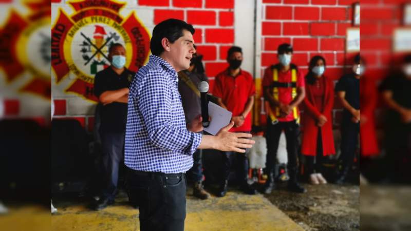 El cuerpo de Bomberos refleja el Zitácuaro que queremos: Toño Ixtláhuac