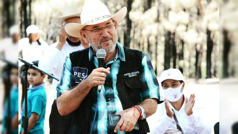 No se bajen el sueldo, no más no se roben el dinero del pueblo: Hipólito Mora