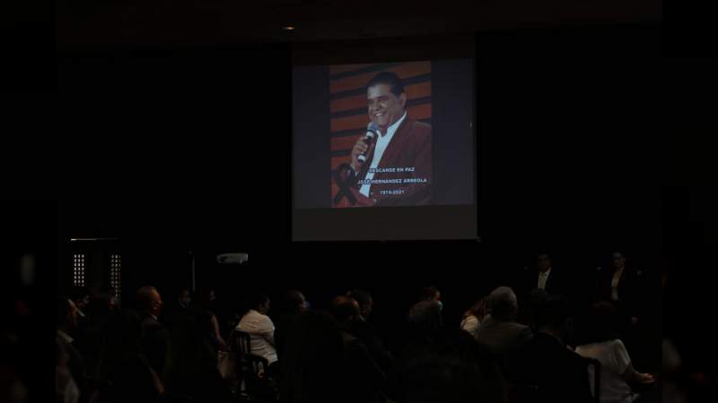 Rinden homenaje póstumo a quien fuera director general de CECYTE Michoacán, José Hernández Arreola