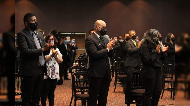Rinden homenaje póstumo a quien fuera director general de CECYTE Michoacán, José Hernández Arreola