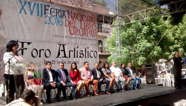 Feria Nacional del Libro en Uruapan  - Foto 3 