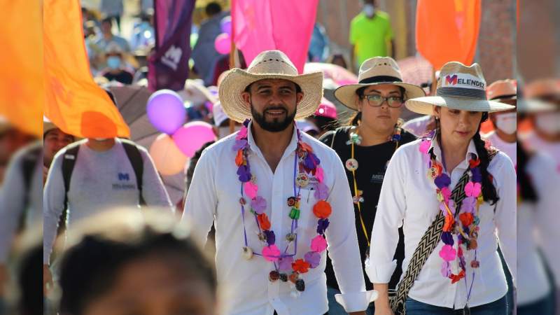 Hugo Chávez y Manuel López Meléndez puntean rumbo a la alcaldía de Panindícuaro 