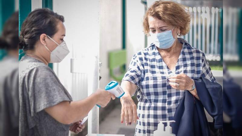Con buena respuesta de mujeres, finaliza Jornada de Salud Mujer en Cedeco “Ignacio Gómez” de Uruapan 
