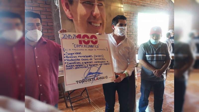 Mejorar condiciones de negocios para generar empleo y lograr fortalecer la economía de Zitácuaro, proponé Toño Ixtláhuac