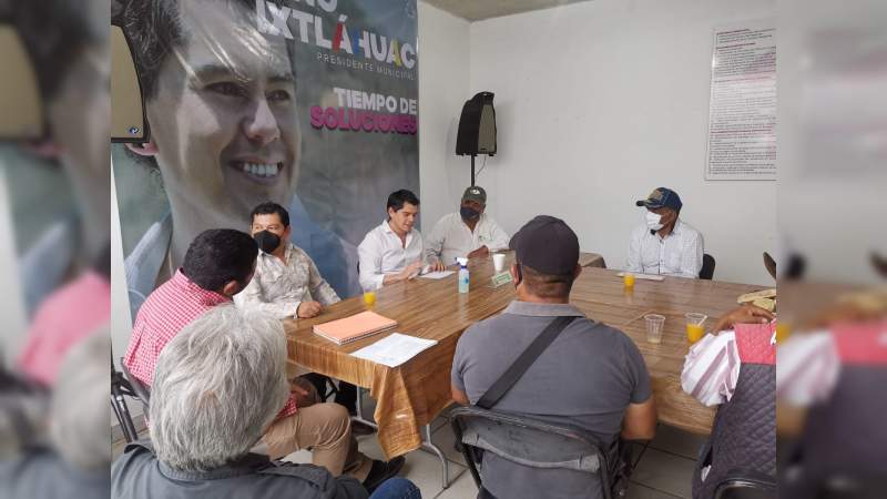 Antonio Ixtláhuac, se reunió con comuneros de Zitácuaro 