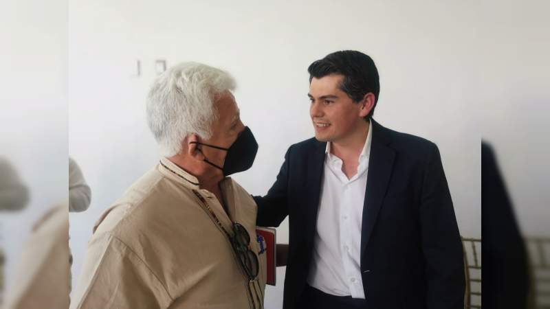 Se suman ex aspirantes y cuadros Morenistas a proyecto de Toño Ixtláhuac