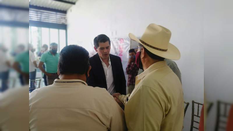 Se suman ex aspirantes y cuadros Morenistas a proyecto de Toño Ixtláhuac