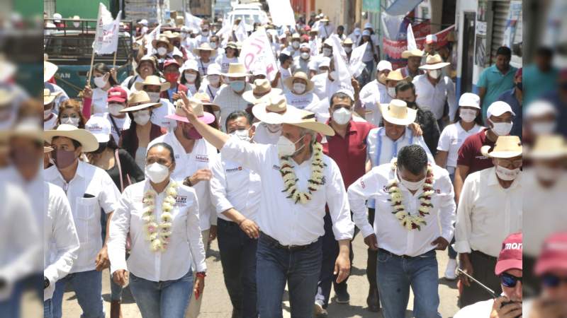 Educación e inversiones productivas para generar empleos, prioridad de Ramírez Bedolla en Tierra Caliente