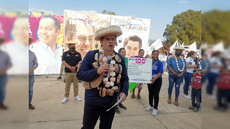 Las peticiones de Zitácuaro tendrán atención, seriedad y cumplimiento: Toño Ixtláhuac