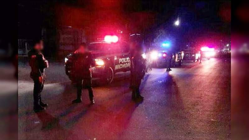 Atacan con explosivos comandancia de la Policía en Tangancícuaro 