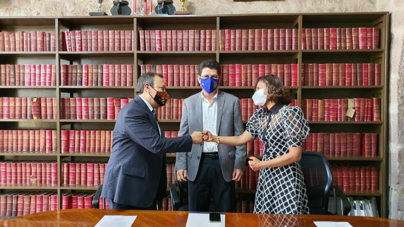 Realiza UMSNH relevos institucionales en Derecho y Letras