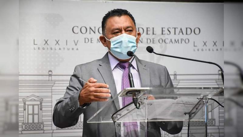 La Paz debe prevalecer en Michoacán, en beneficio de los ciudadanos: Fermín Bernabé  