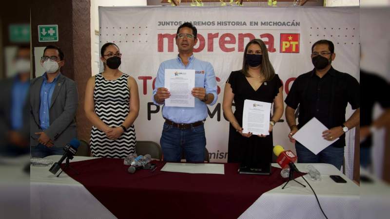 "El día de hoy con total convicción firmo está agenda anticorrupción para el municipio de Morelia”: Iván Pérez Negrón 