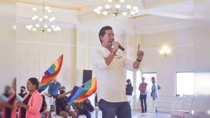 Política transversal y gobierno inclusivo, no más discriminación: Iván Pérez Negrón