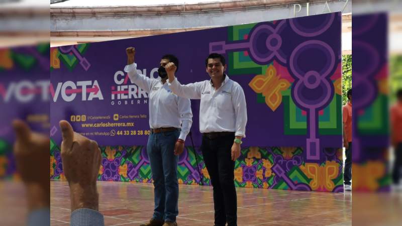 Debemos darle una patada a la mala, traicionera y desleal política: Toño Ixtláhuac
