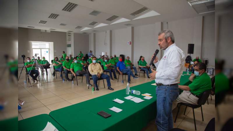 Mi gobierno trabajará de la mano con con todas y todos los trabajadores del estado: Ramírez Bedolla 
