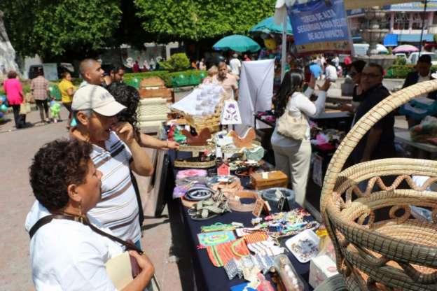Con gran éxito concluyó la primera edición de la Feria Artesanal CERESOS 2016 