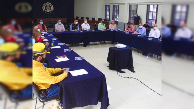 Más de 300 mujeres atendidas durante Jornada de Salud Mujer en Uruapan: Manuel Magaña