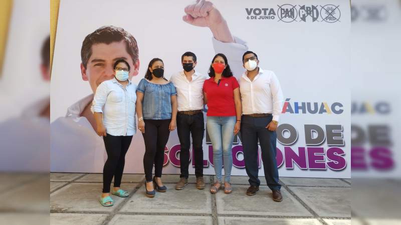 Declinan candidatos a regidores del PES a favor de Toño Ixtláhuac