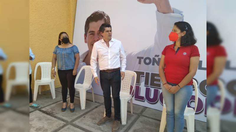 Declinan candidatos a regidores del PES a favor de Toño Ixtláhuac