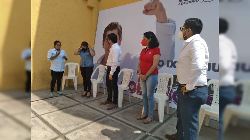 Declinan candidatos a regidores del PES a favor de Toño Ixtláhuac