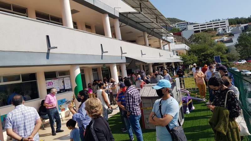 Sin respetar las medidas de sanidad en las elecciones 2021 