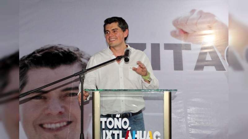 Toño Ixtláhuac, virtual presidente de Zitácuaro, Michoacán 