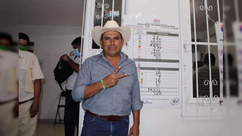 Atentan contra presidente virtual de Veracruz 
