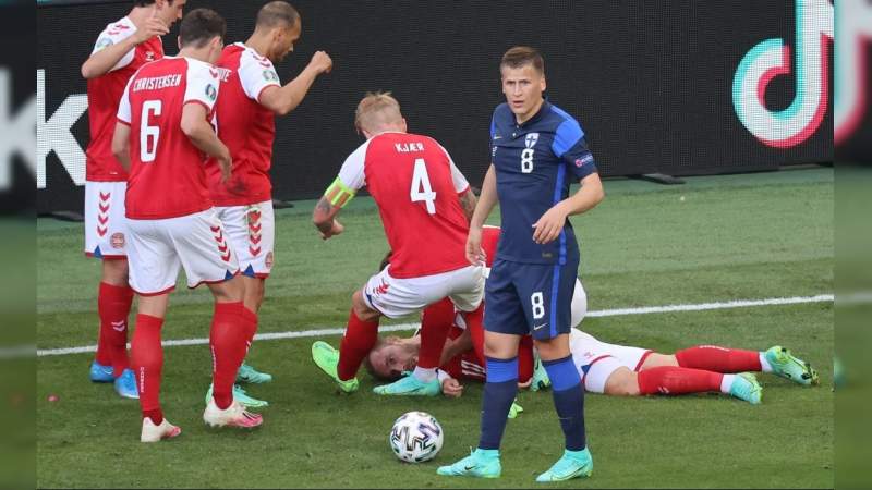 Eurocopa: Suspenden partido por aparente ataque cardíaco de un jugador 