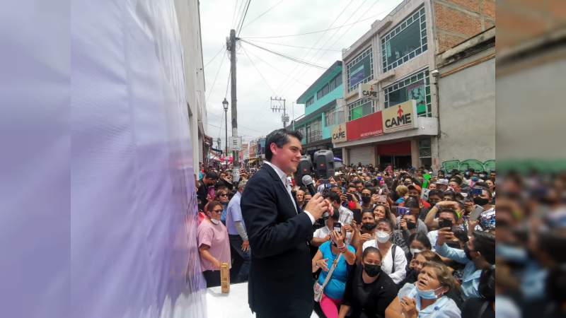Recibe Toño Ixtláhuac constancia de mayoría que lo acredita como presidente de Zitácuaro  