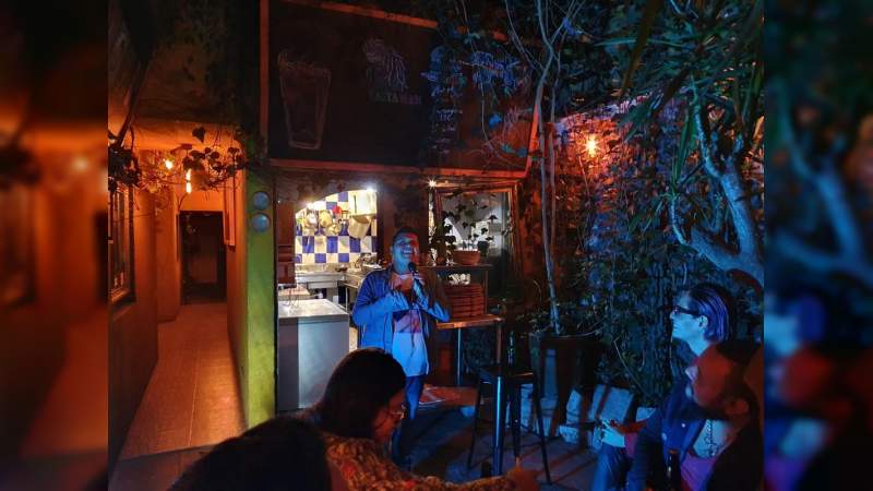 Stand UP para festejar el mes del orgullo gay en Morelia, Michoacán