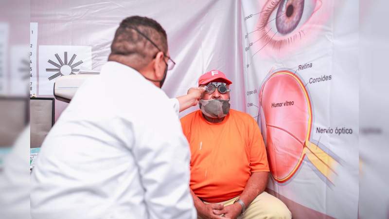 Invita Regiduría de Educación y Asistencia Social a la Jornada de Salud Visual en Uruapan 
