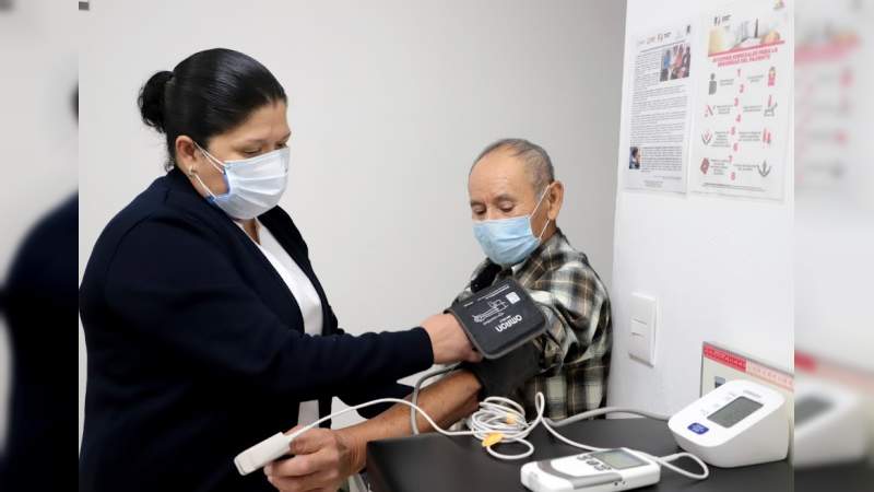 Hipertensión, obesidad y diabetes, principales enfermedades en pacientes Covid-19