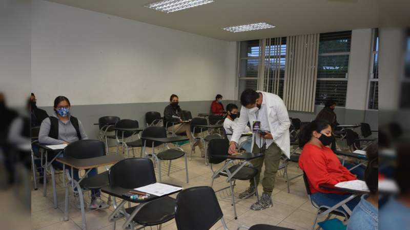 Con transparencia y seguridad UMSNH aplica exámenes de admisión: Rector