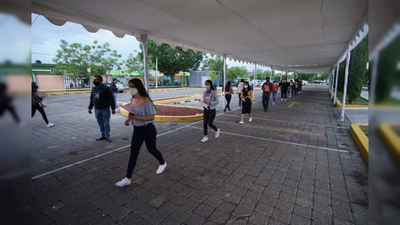 Con transparencia y seguridad UMSNH aplica exámenes de admisión: Rector