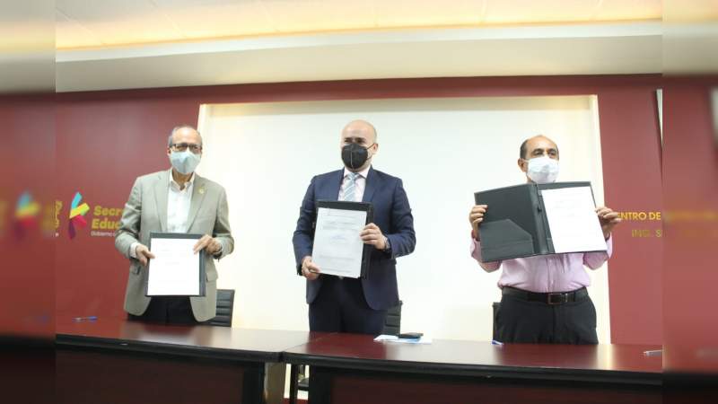 Firman SEE y Cruz Roja convenio para la capacitación de paramédicos y socorristas 