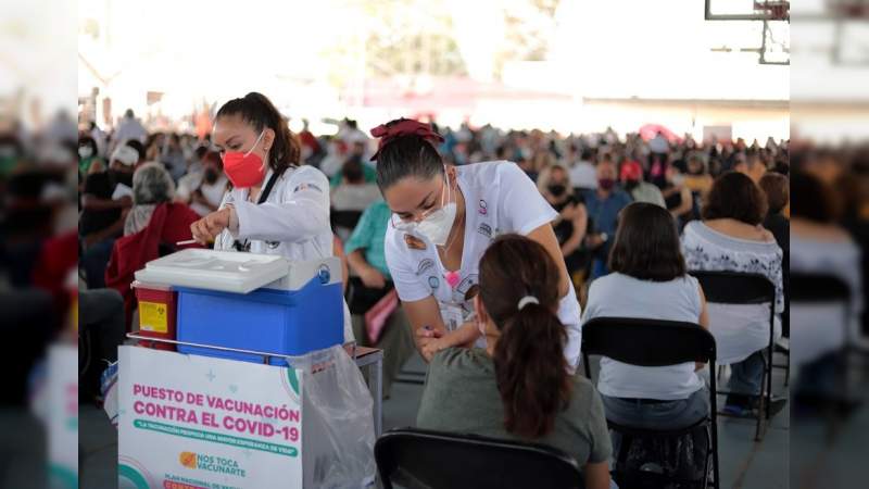 Registra Michoacán poco más de 12 mil casos de COVID-19 en personas de 40 a 49 años 