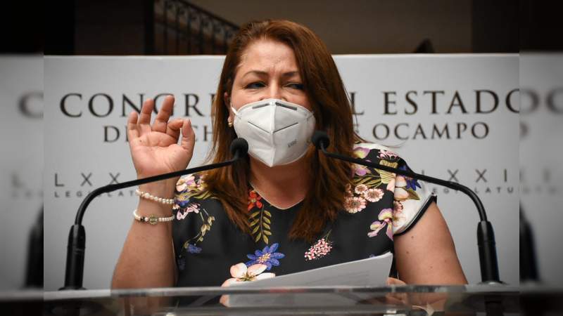 “México vivió una ‘dictablanda’, una ‘dictadura perfecta’, y es momento de saldar cuentas”: Cristina Portillo