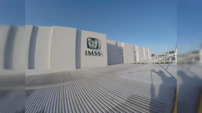 IMSS pone en marcha Hospital Temporal Covid-19 en Zamora, Michoacán 