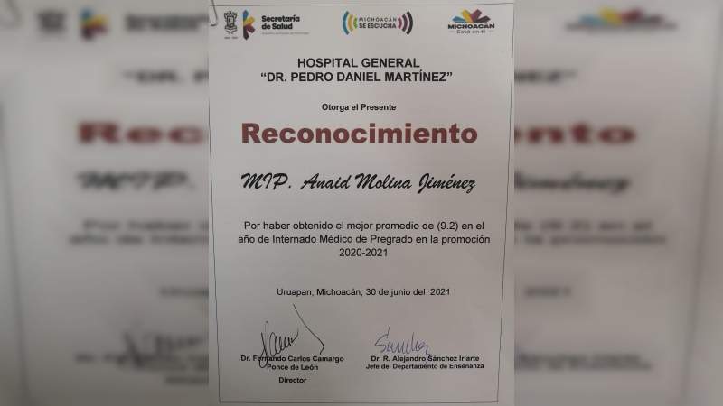 Egresan 30 Médicos Internos de Pregrado del Hospital General de Uruapan
