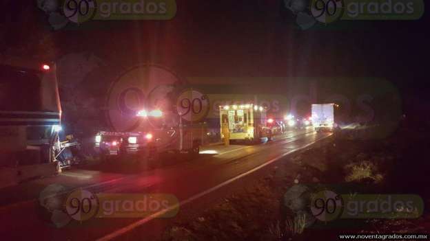 Accidente sobre la Zamora - La Piedad deja 30 lesionados - Foto 2 