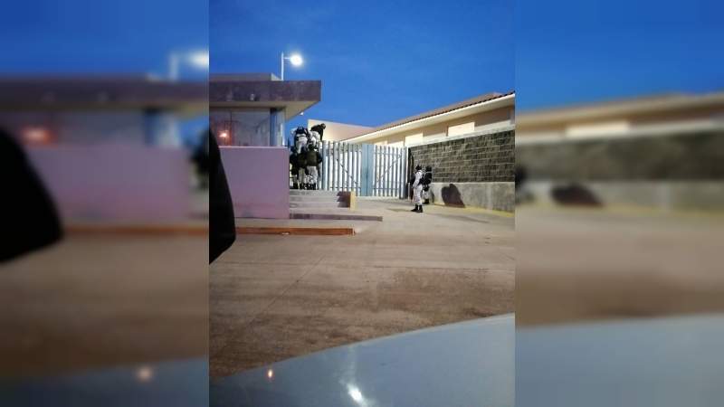 Comando irrumpe en la clínica 76 del IMSS y se llevan cerca de 4mdp en medicamento 