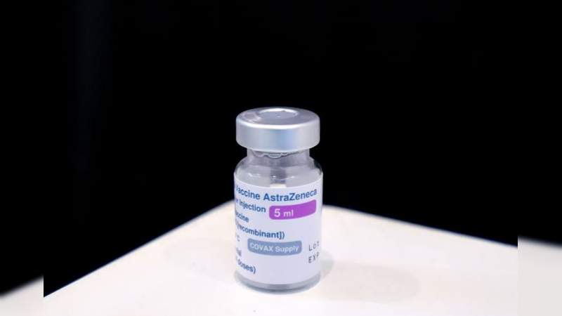 Anuncia Cofepris la liberación de 2 lotes de vacunas envasadas en México serán de AstraZeneca y CanSino  