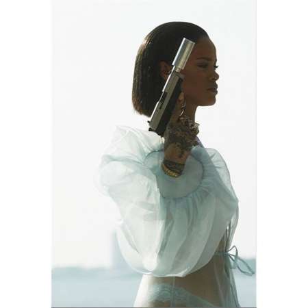 Polémicas fotos de la cantante Rihanna  - Foto 2 