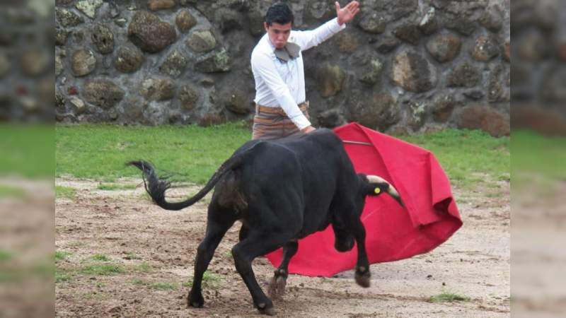Se reabre el Rancho del Charro a la fiesta brava 